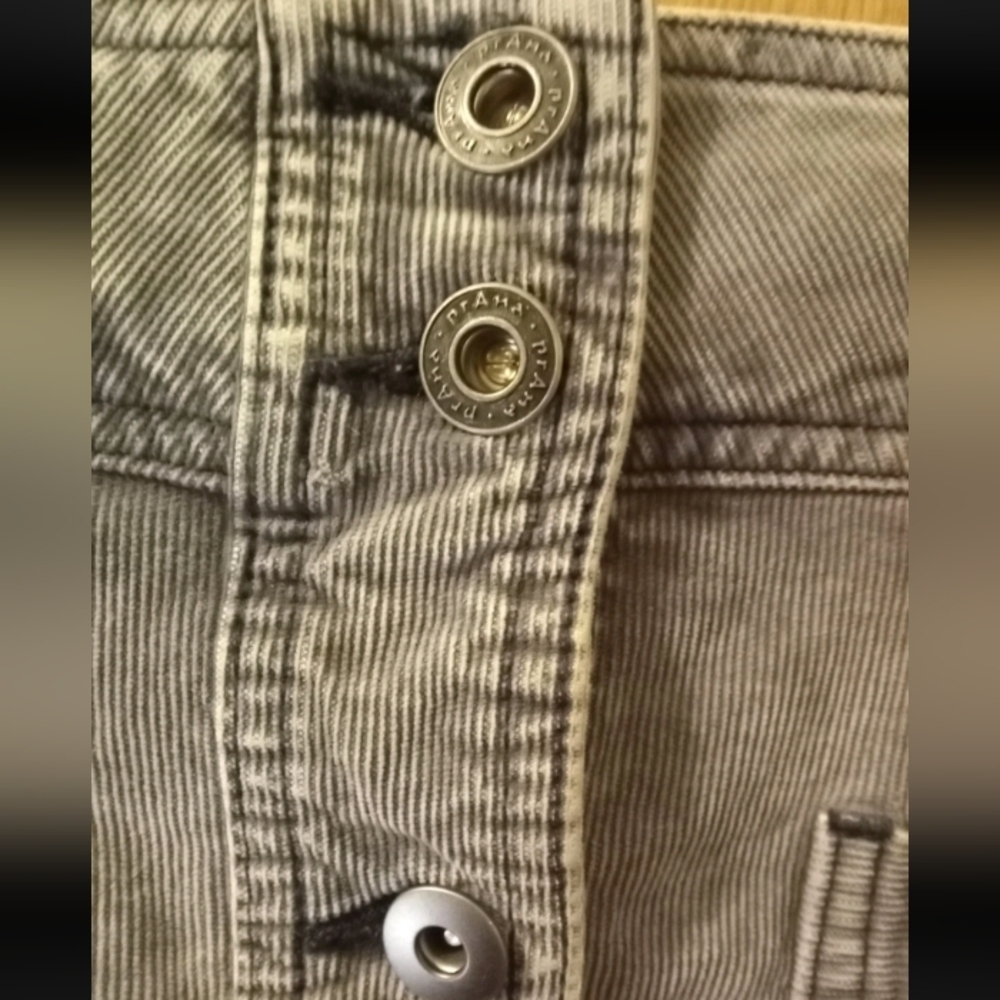 PrAna Women's Size 0 Grey Corduroy Full Button Skirt Pockets Casual Comfy Summer - Picture 3 of 6